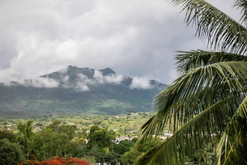 3 Bedrooms villa with partial mountain and sea view House in Rivière Noire District, Mauritius