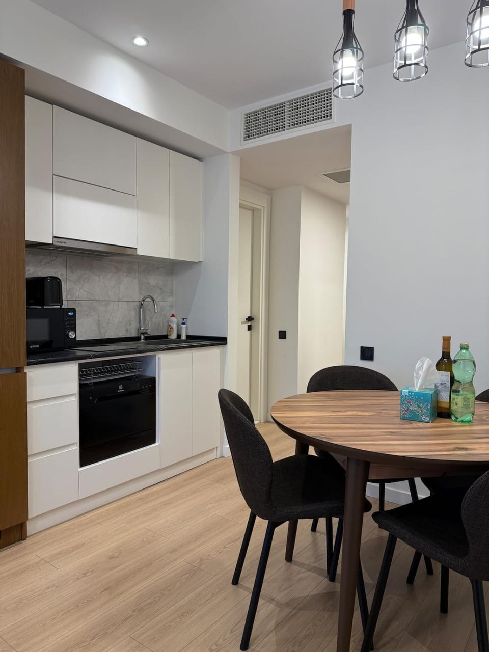 2 rooms, Sea home beautiful Apartment in Batumi
