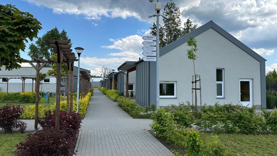 Property building, Pets, Garden view