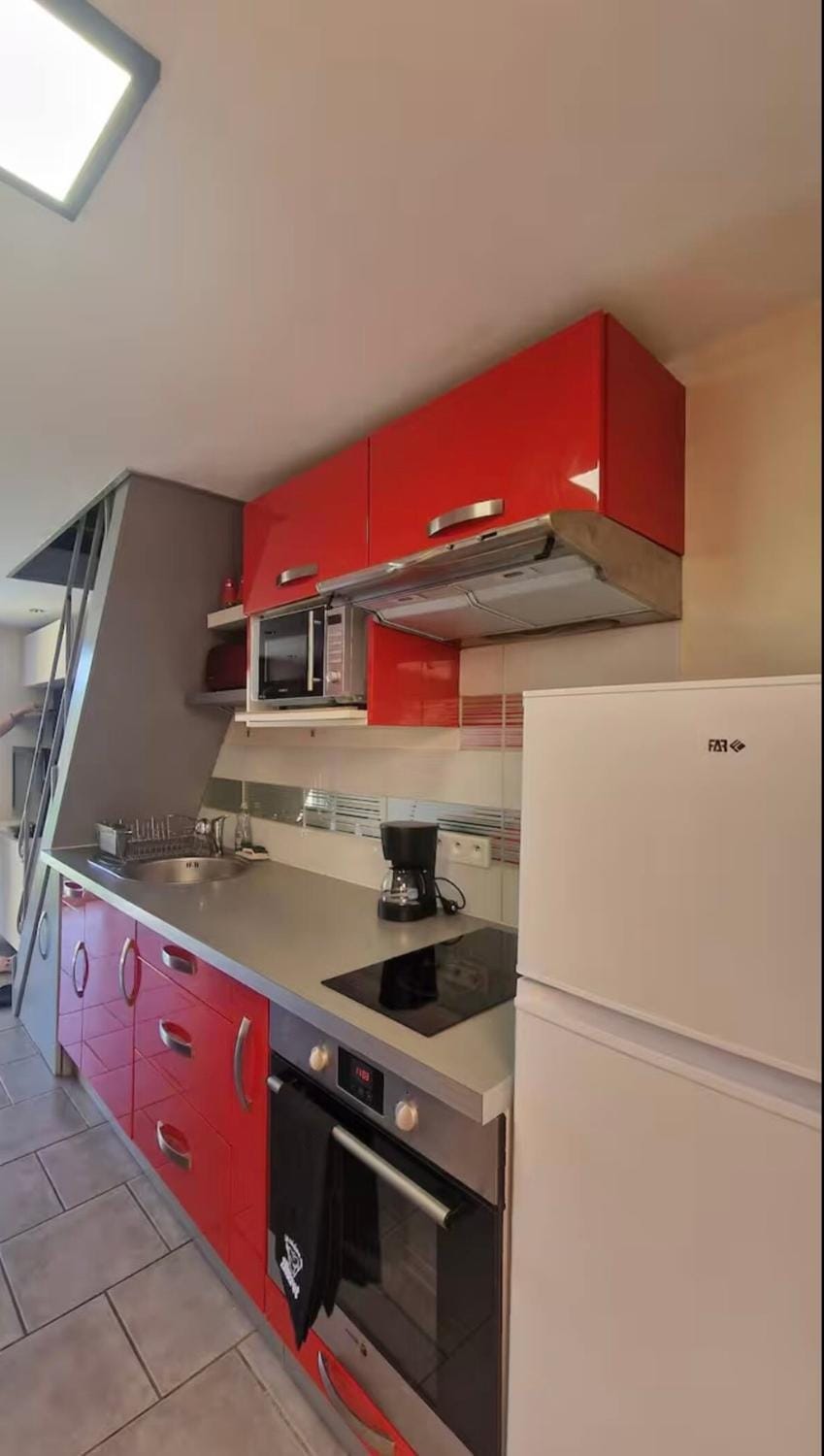 Appartement au calme, avec piscine et vue dégagée Apartment in Vence