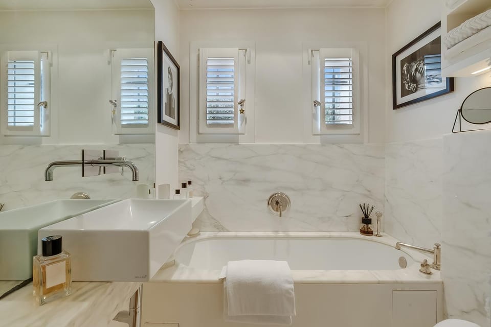 Bathroom, Bath