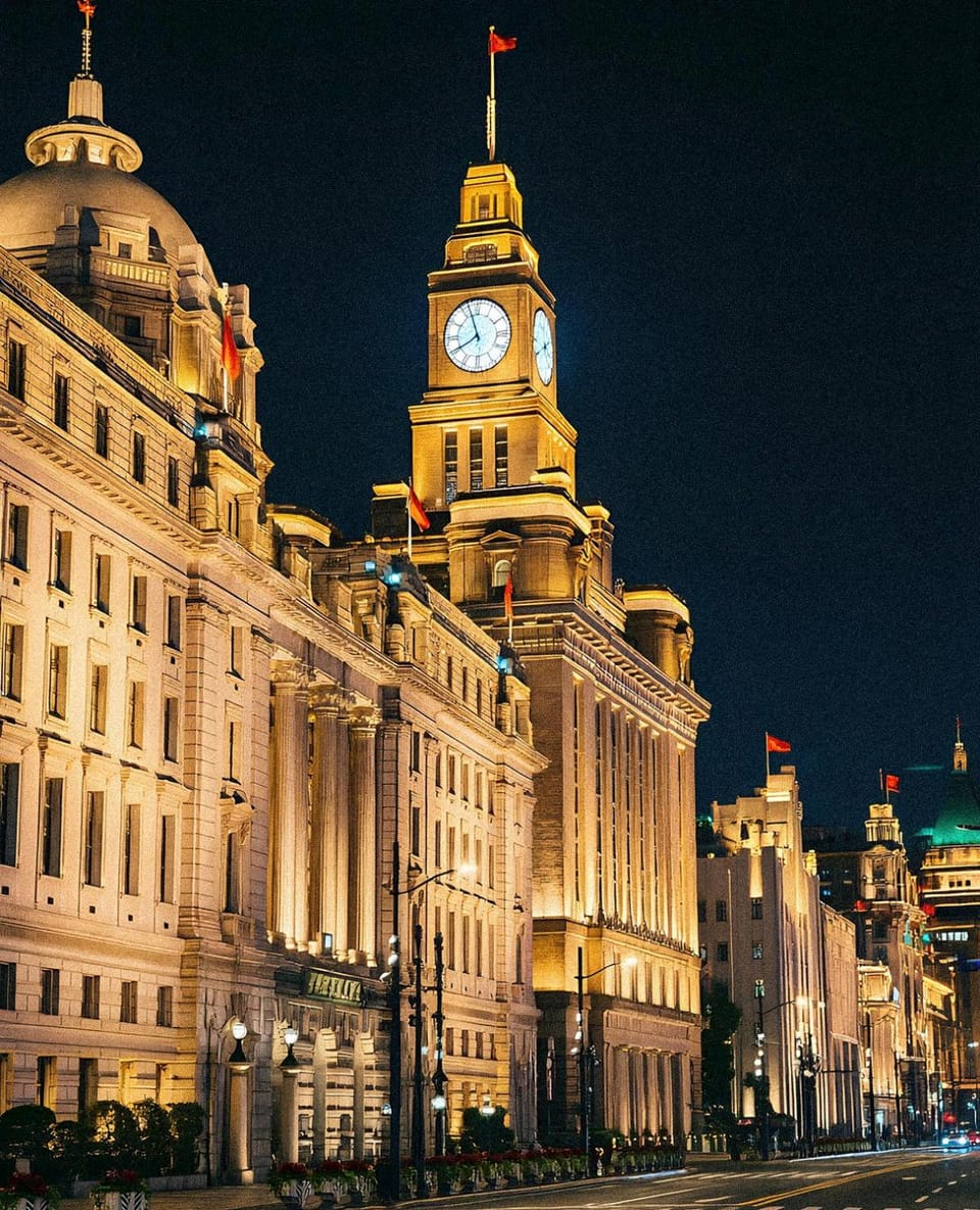 Property building, Nearby landmark, Night, City view, Landmark view, Location