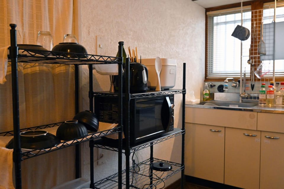 Kitchen or kitchenette, Communal kitchen