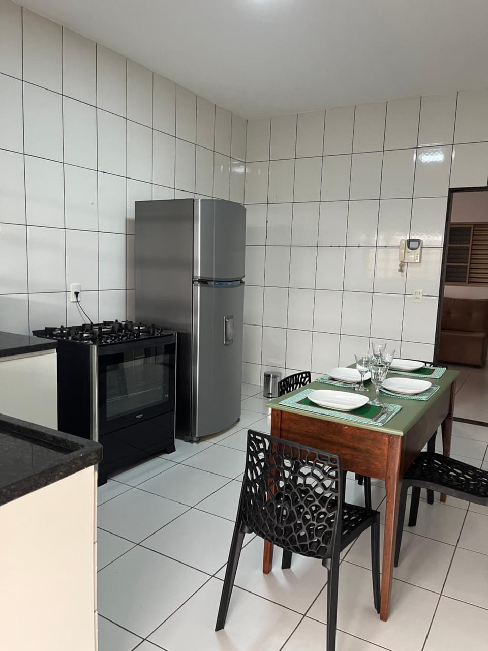 Casa aconchegante com 2 quartos, próximo ao Centro, UFU, Center Shopping e Convention, Hospitais e Aeroporto House in Uberlândia