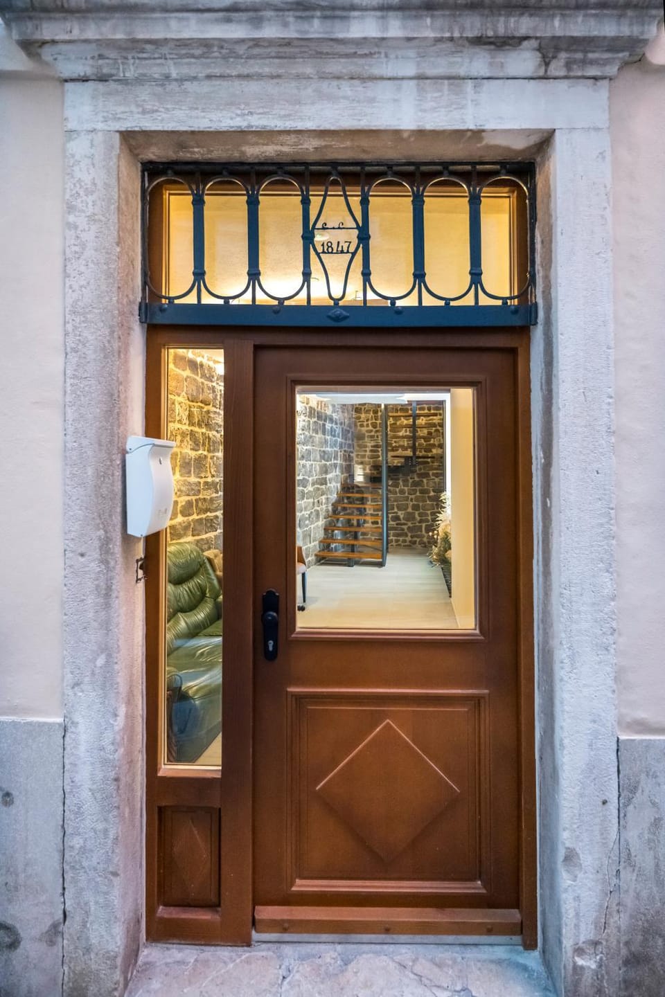 Property building, Facade/entrance