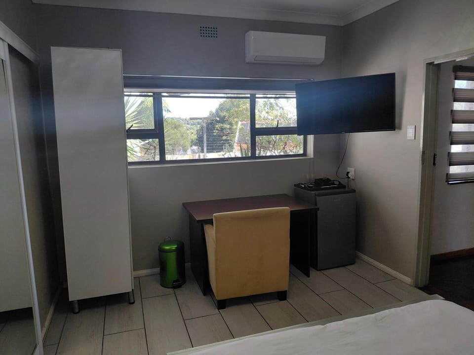 Lethabong B Guest House Bed and Breakfast in Sandton