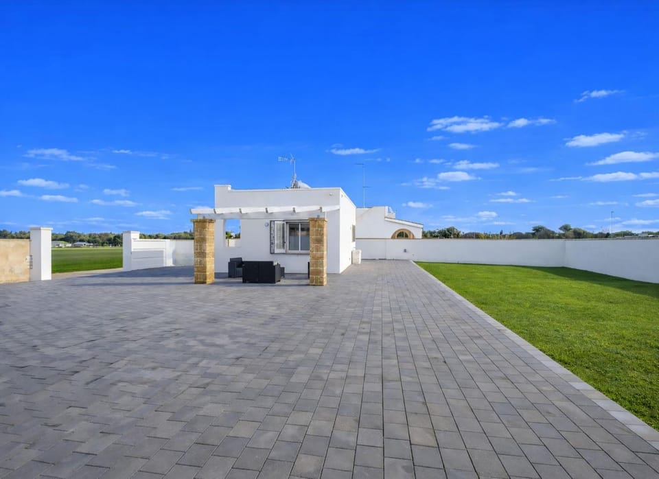 Villa Aura del Salento con Giardino Privato, Wi-Fi e Aria Condizionata House in Porto Cesareo