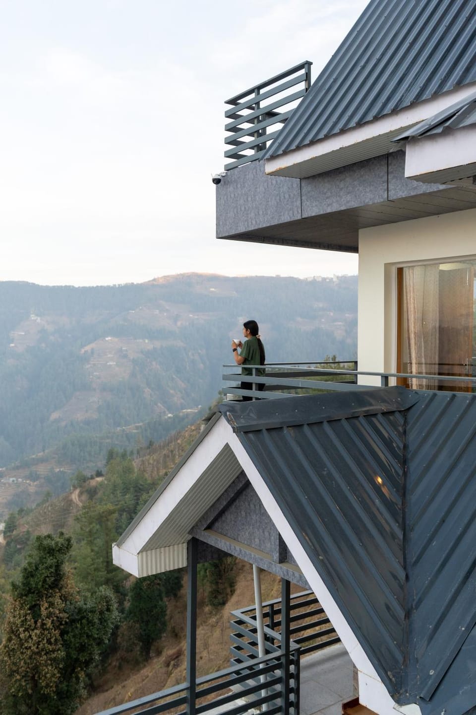 Property building, Balcony/Terrace, Mountain view