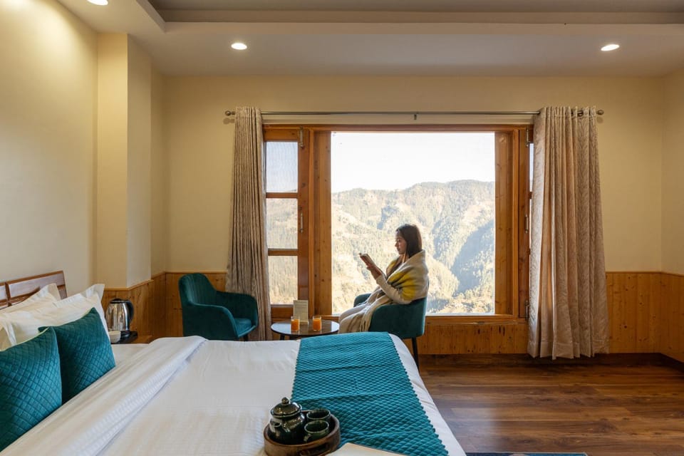 Bed, Natural landscape, Photo of the whole room, Seating area, Bedroom, Mountain view