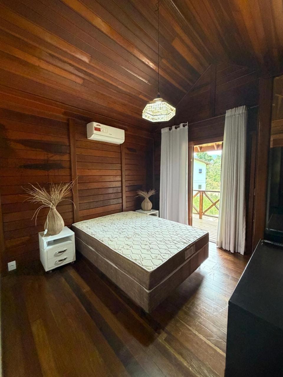 Casa House in Bertioga