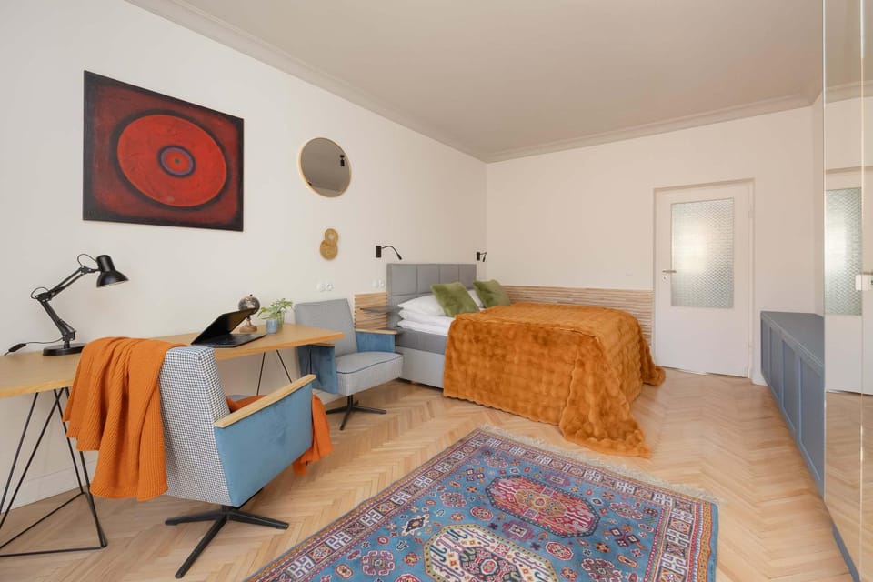 Bed, Photo of the whole room, Bedroom