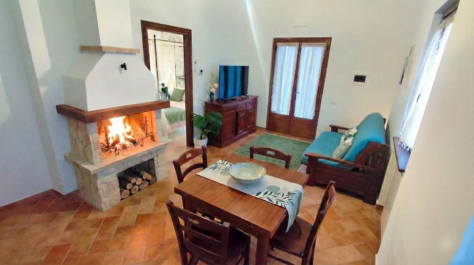 Living room, Dining area, fireplace, kitchen