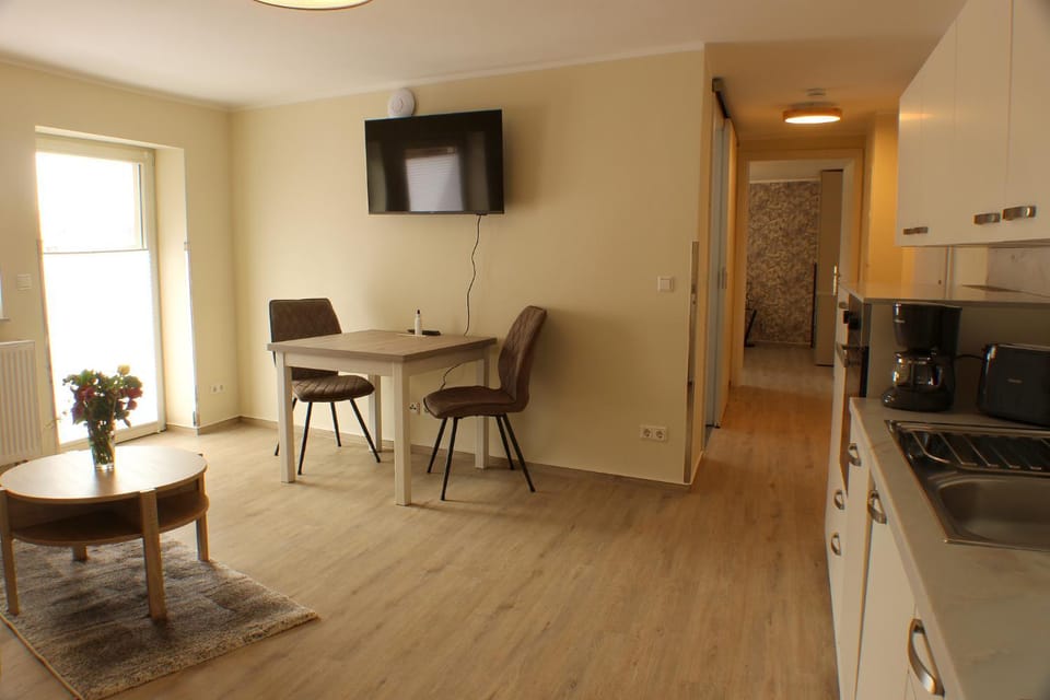 Dining area, acessibility