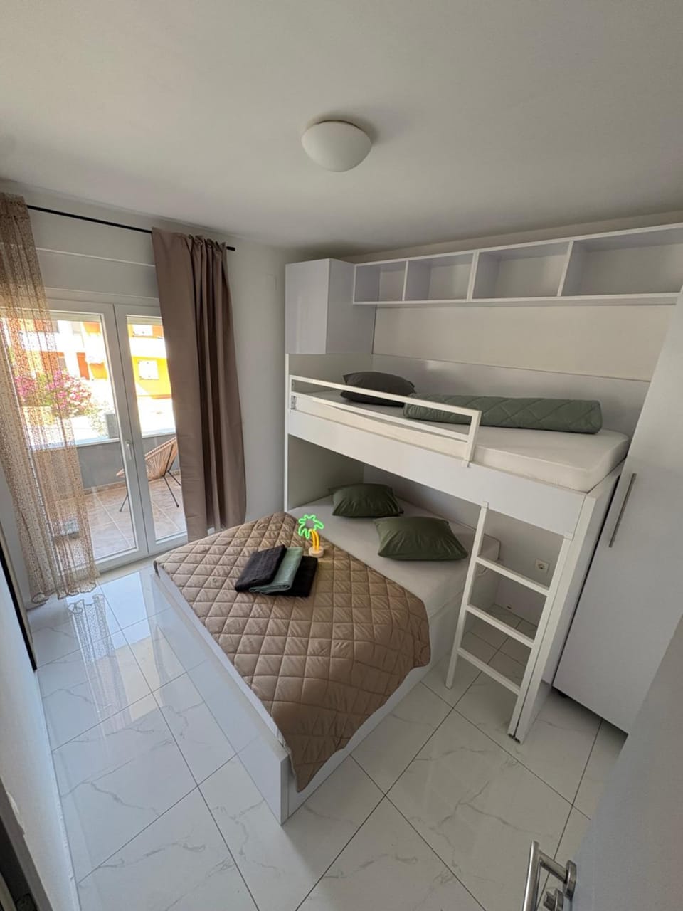 ZrceGuide - Luxury Apartments Novalja Vacation rental in Novalja