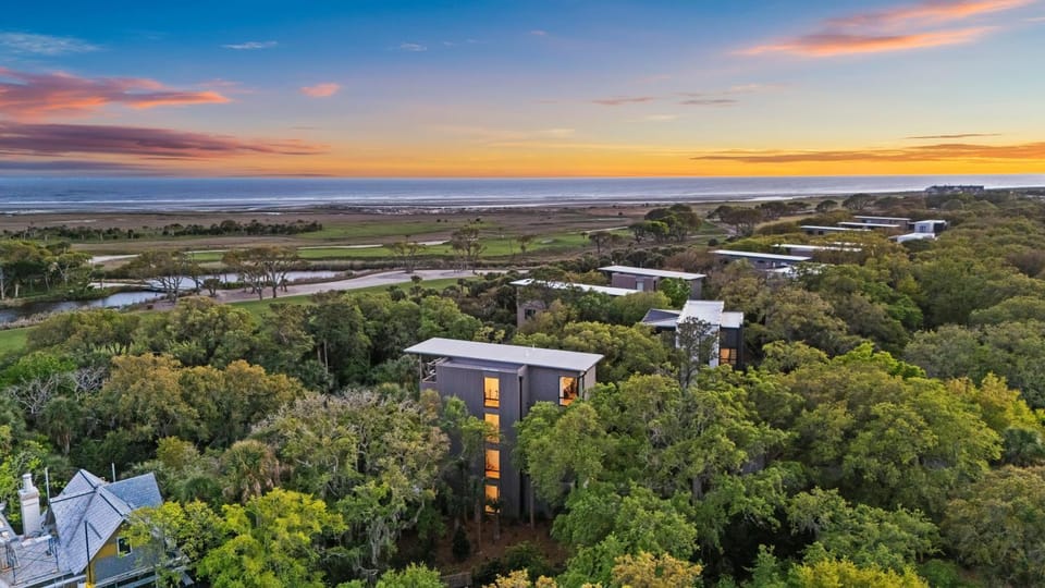 541 Front Nine Lane House in Kiawah Island