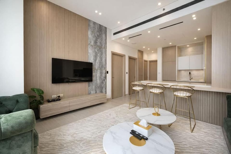 Modern Luxury 1BR w Private Pool -Binghatti Royale Apartment in Dubai