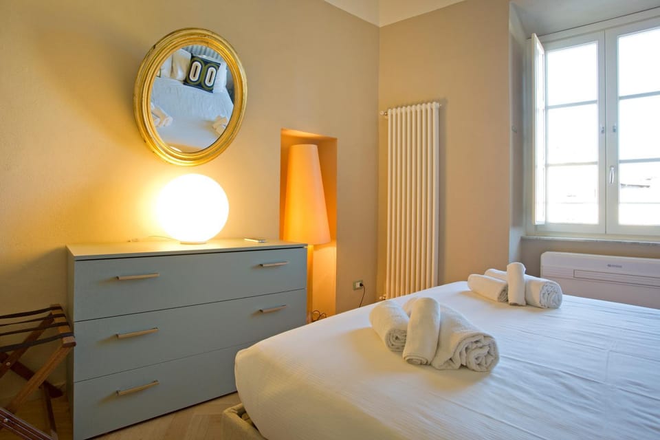 PARLISIUM in Piazza Anfiteatro- Lucca Apartment in Capannori