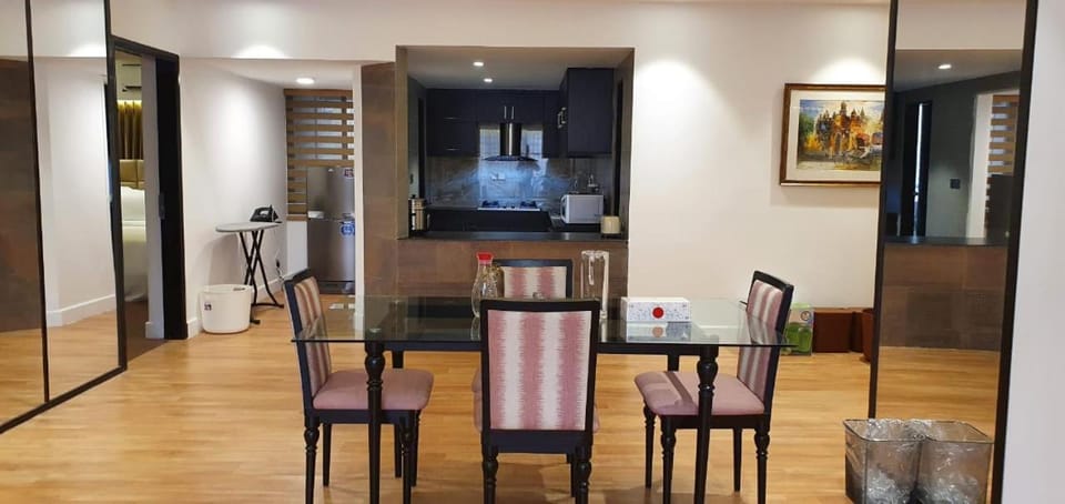 Luxurious Apartment in Gulshan 2 Dhaka Apartment in Dhaka