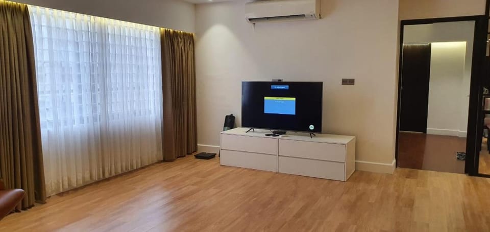 Luxurious Apartment in Gulshan 2 Dhaka Apartment in Dhaka