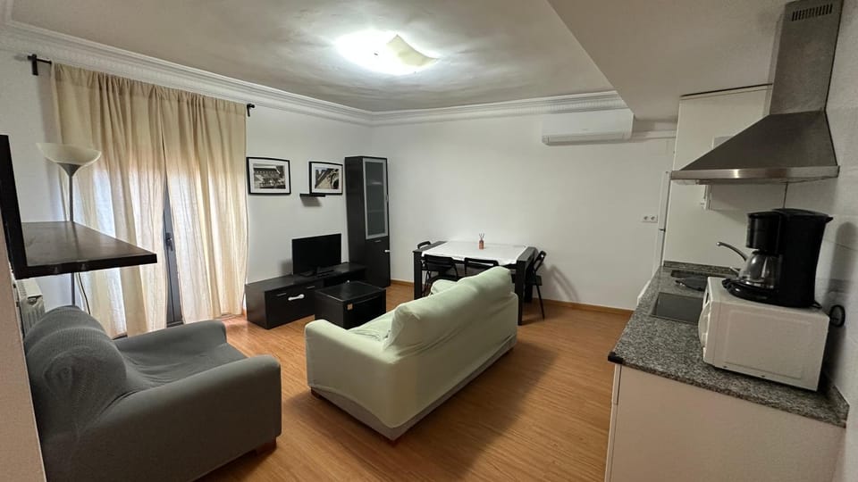 Communal lounge/ TV room, Lounge or bar