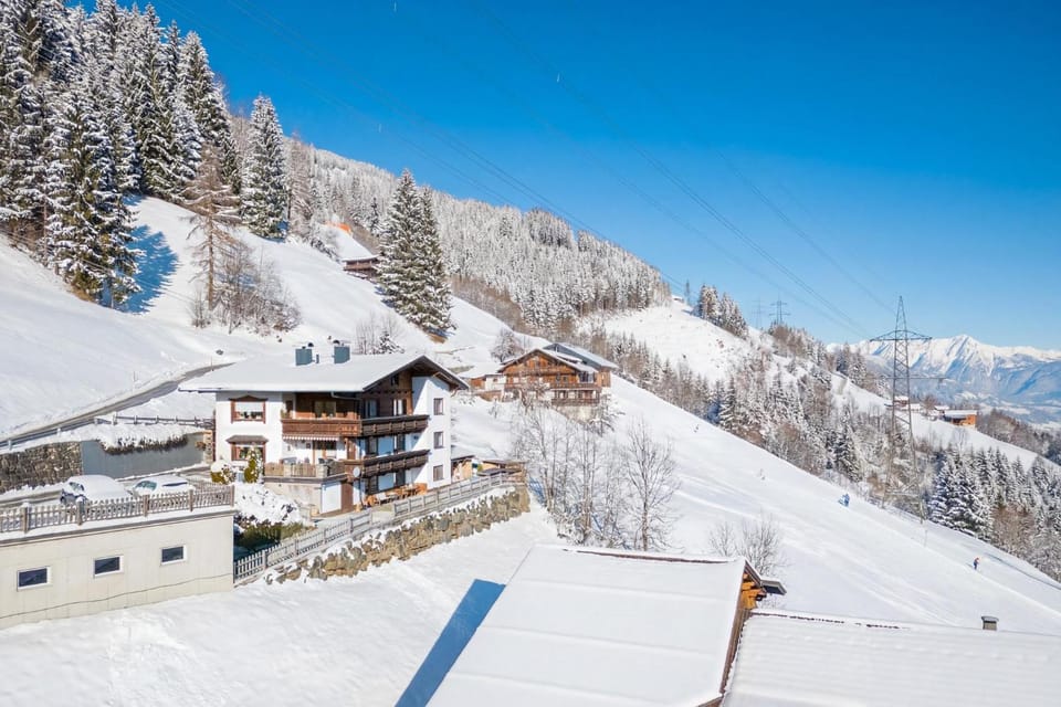 Property building, Day, Natural landscape, Winter, Mountain view