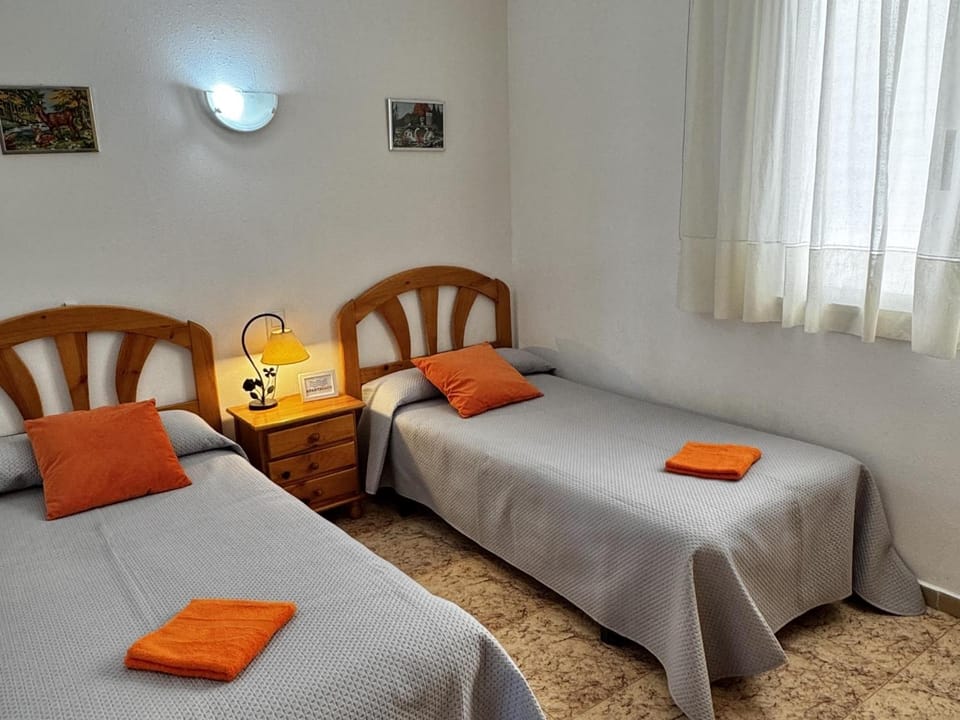 APARTBEACH MAR INTERNUM 3 con VISTAS MAR Apartment in La Pineda