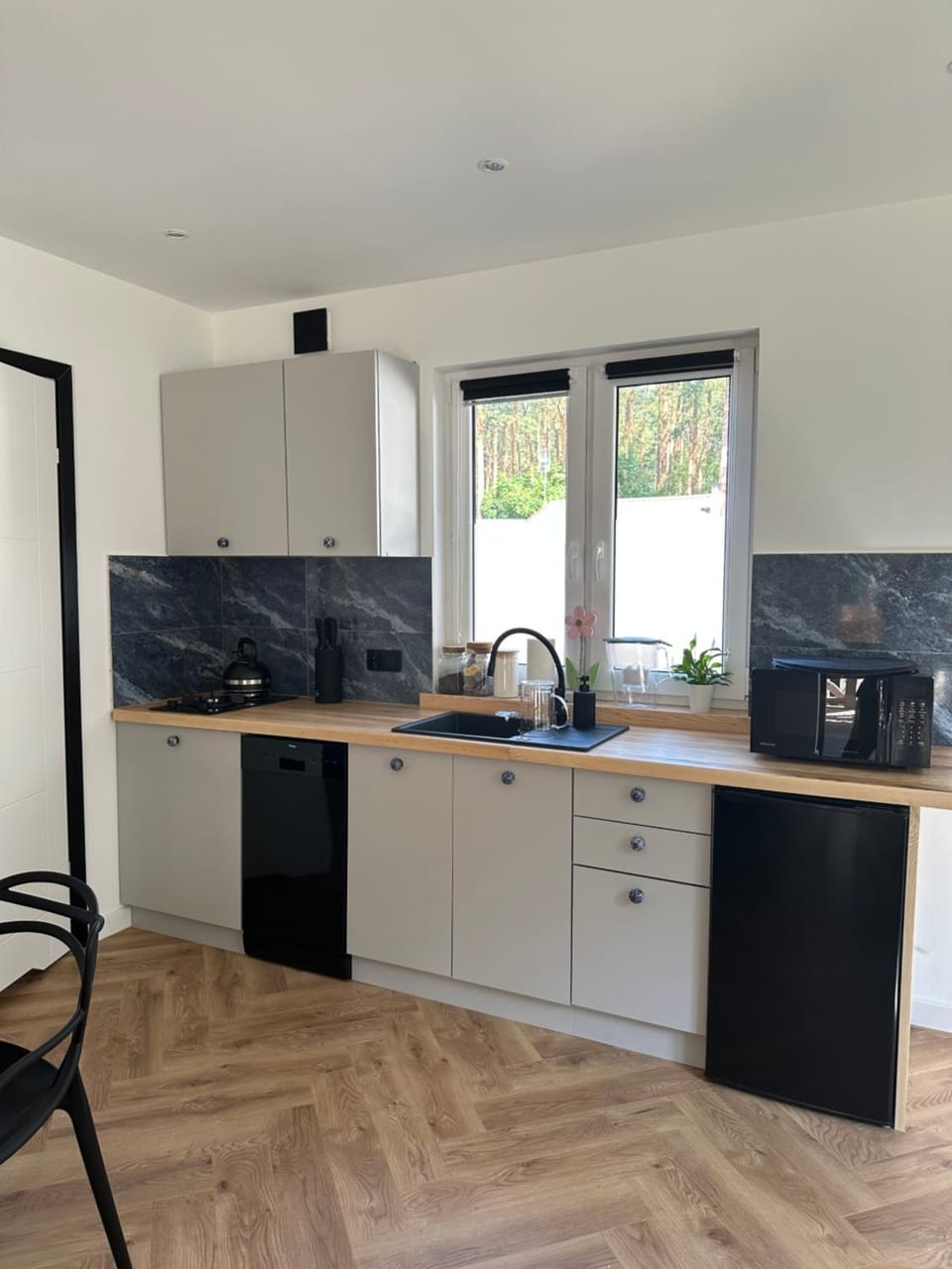 Kitchen or kitchenette