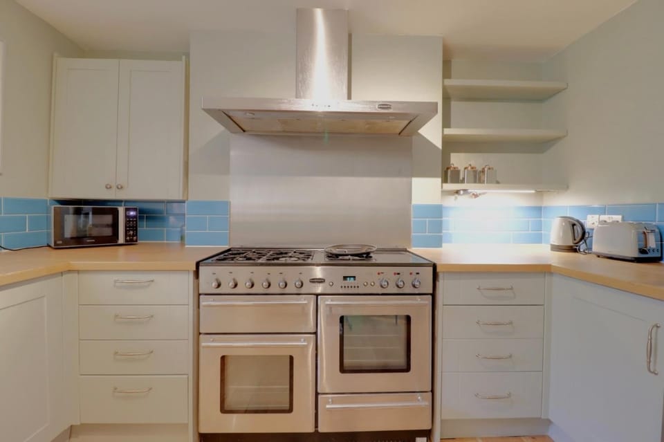 Withbourn Apartment in Hove
