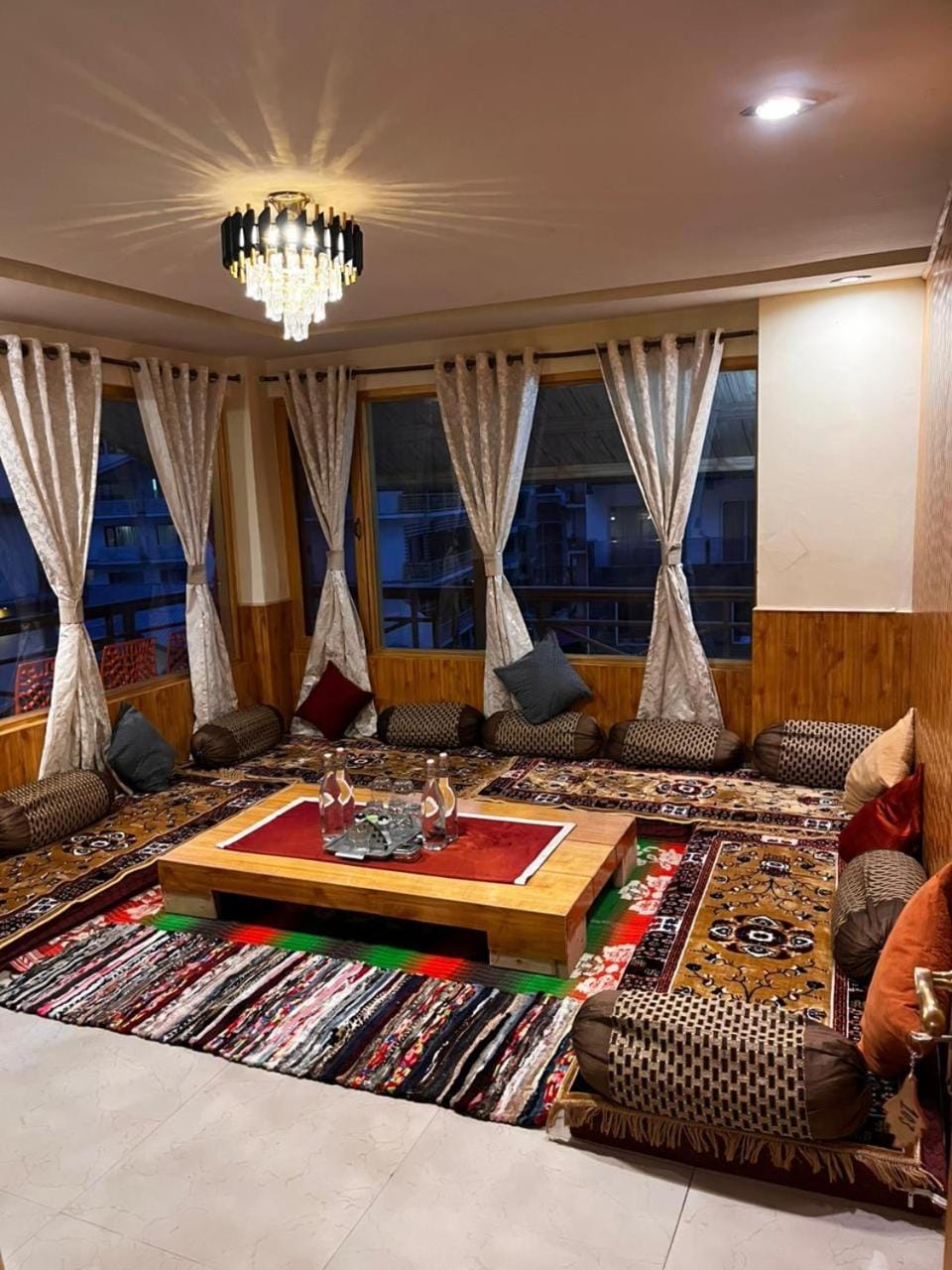 Bed, Living room, Seating area