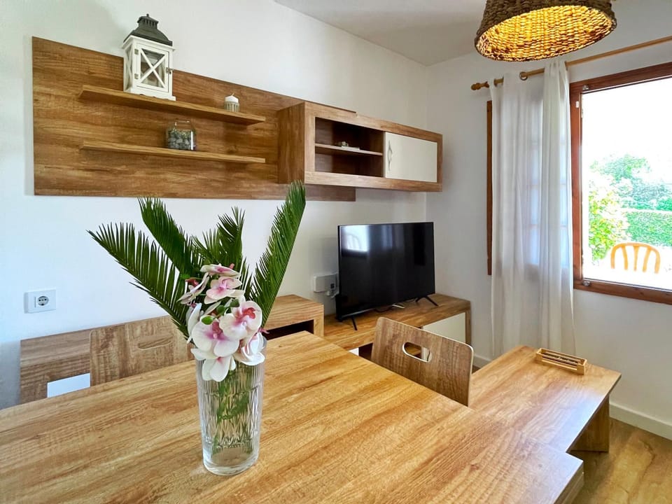 2 hab Apartamento en Playa de Son Bou, San Jaime Apartment in San Jaime Mediterráneo