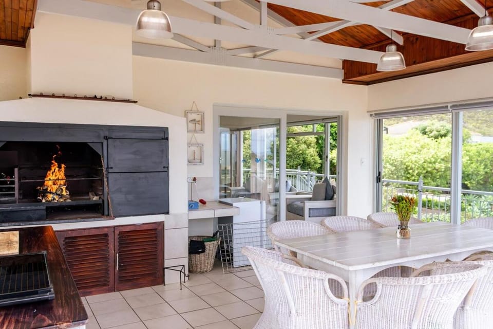 Patio, Patio, BBQ facilities, Seating area, Dining area