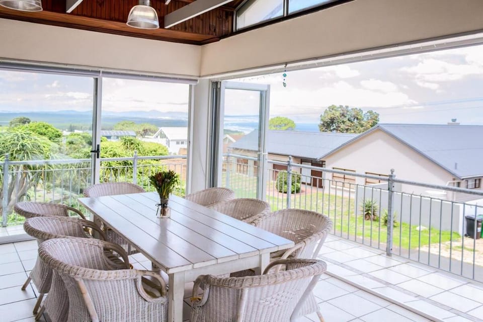 View (from property/room), Balcony/Terrace, Mountain view, Sea view