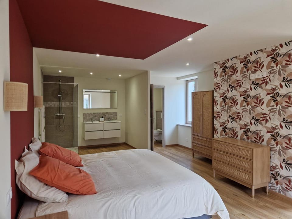 Bathroom, Living room
