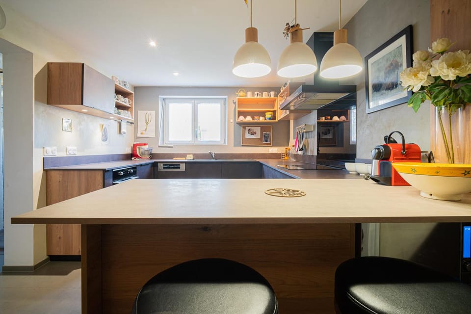 dishwasher, microwave, oven, washing machine, kitchen