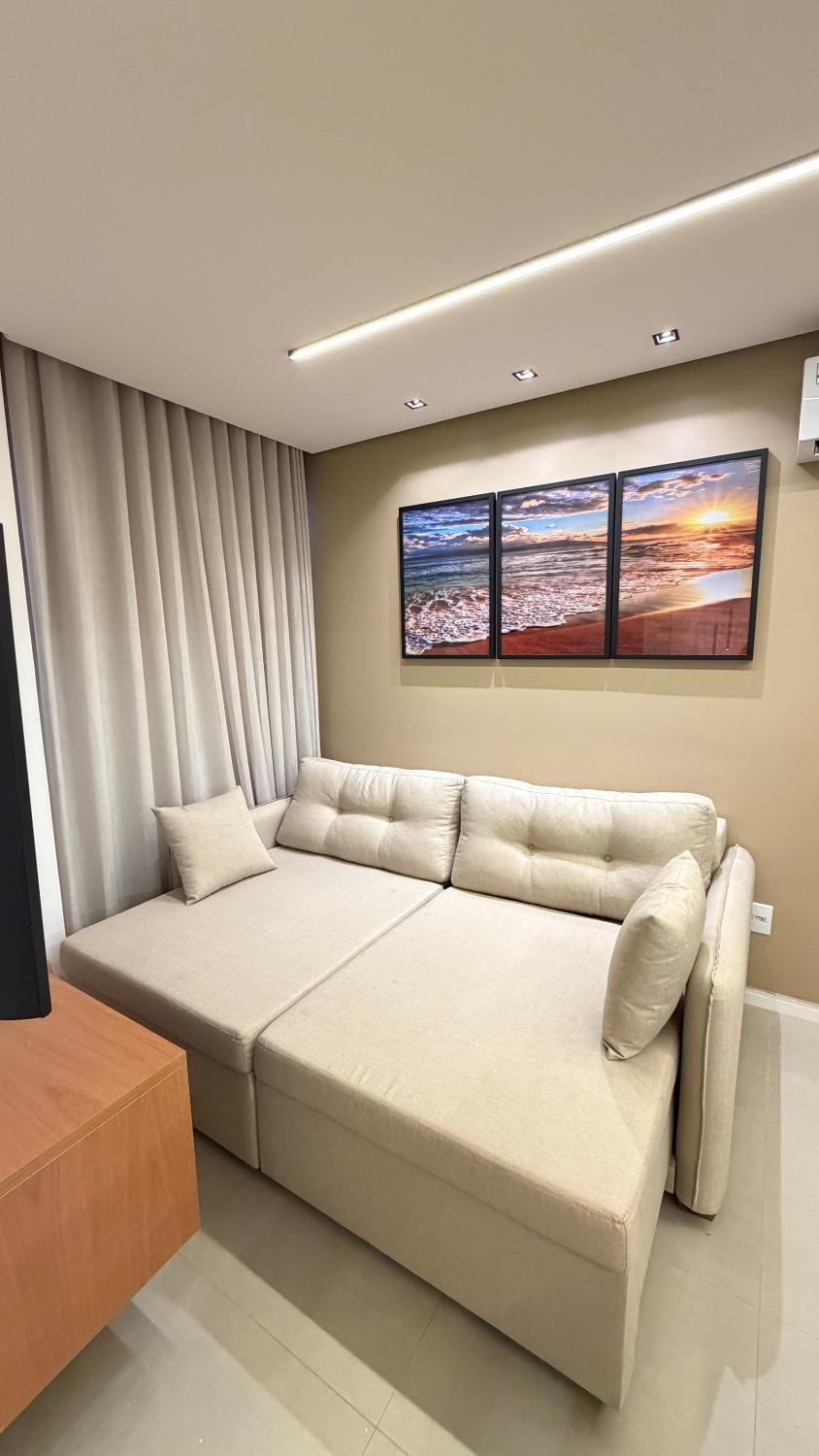 Bed, Living room