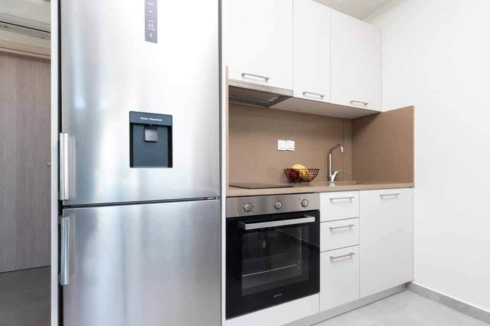 Kitchen or kitchenette, oven