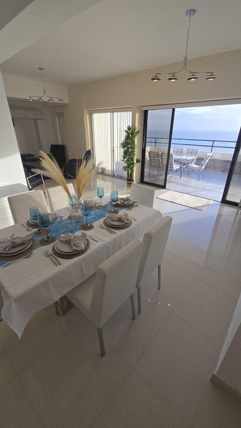 Dining area, Sea view