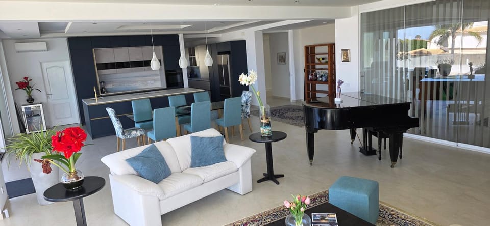Luxury Seaview Apartment Apartment in Ferragudo