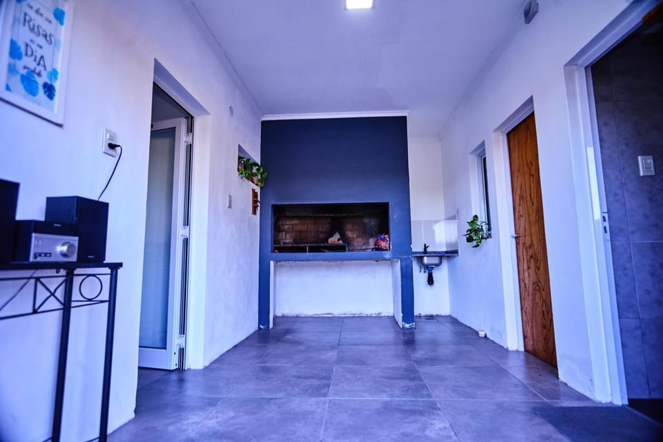 BBQ facilities, Kitchen or kitchenette