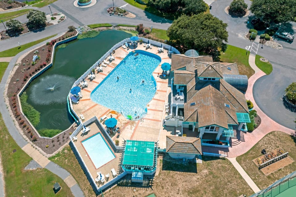Diamond in the Ruff VILLAGE OBX House in Corolla