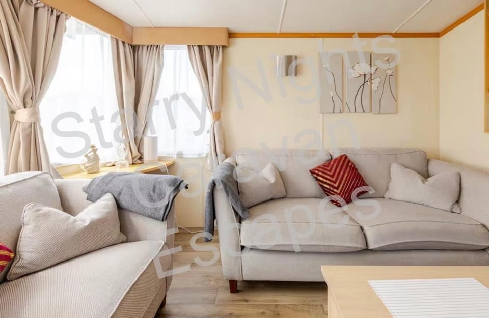 6 berth caravan on presthaven beach resort House in Llanasa