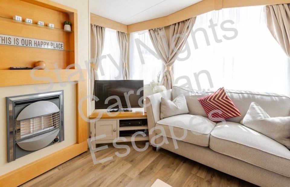 6 berth caravan on presthaven beach resort House in Llanasa