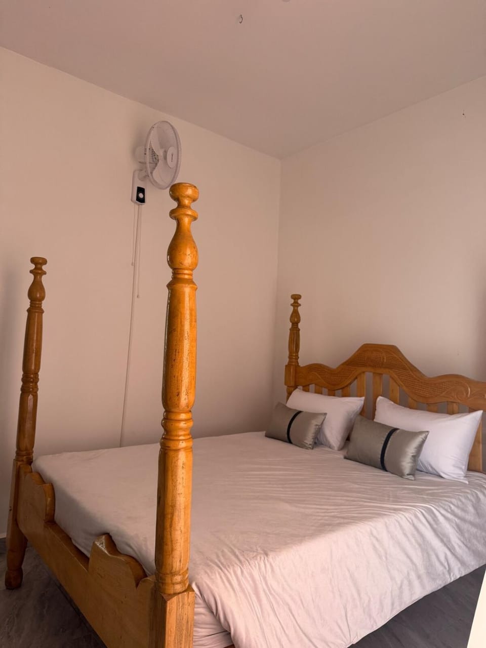 2BR Lakeside Retreat at Pearl Marina, Entebbe Apartment in Uganda