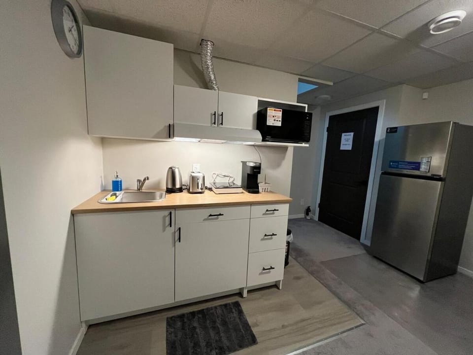Mary's Luxury Suite Apartment in Winnipeg