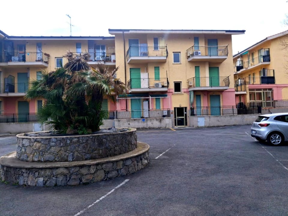 Property building, Parking