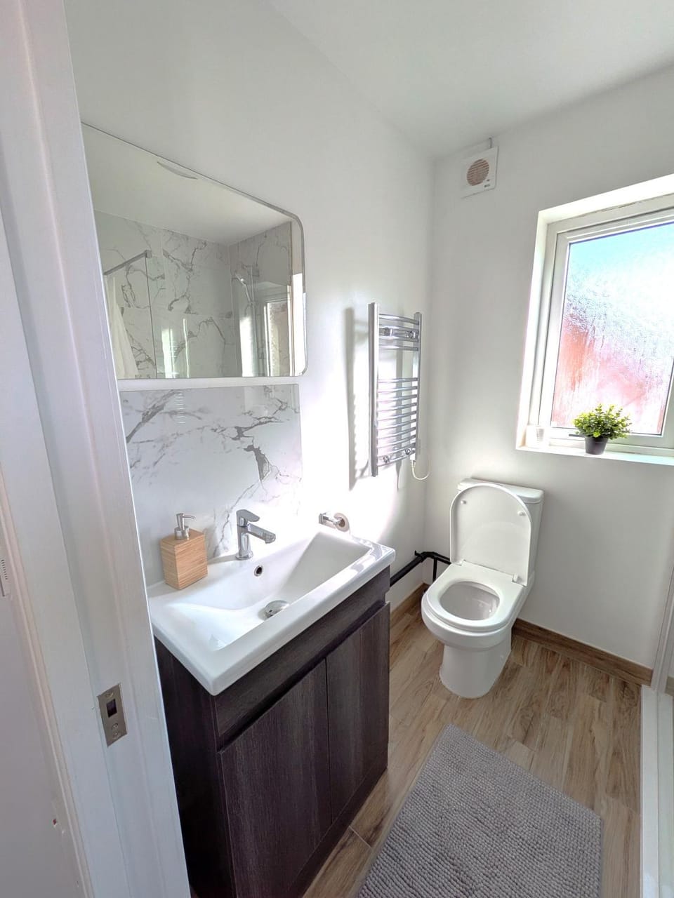 Toilet, Bathroom