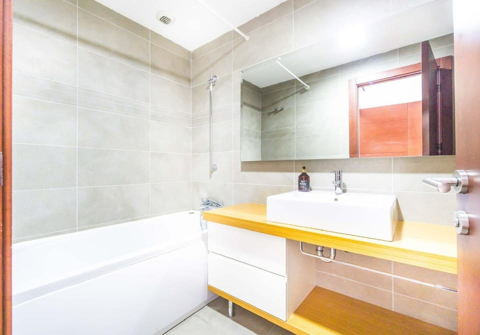 Shower, Bathroom, Bath, towels
