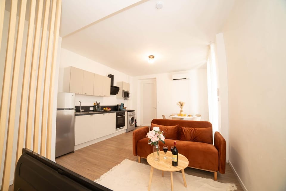 Living room, Dining area, kitchen