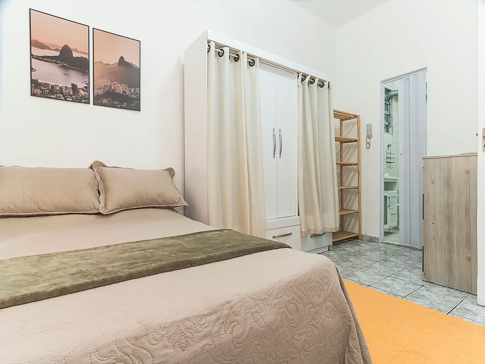 Bathroom, Bedroom