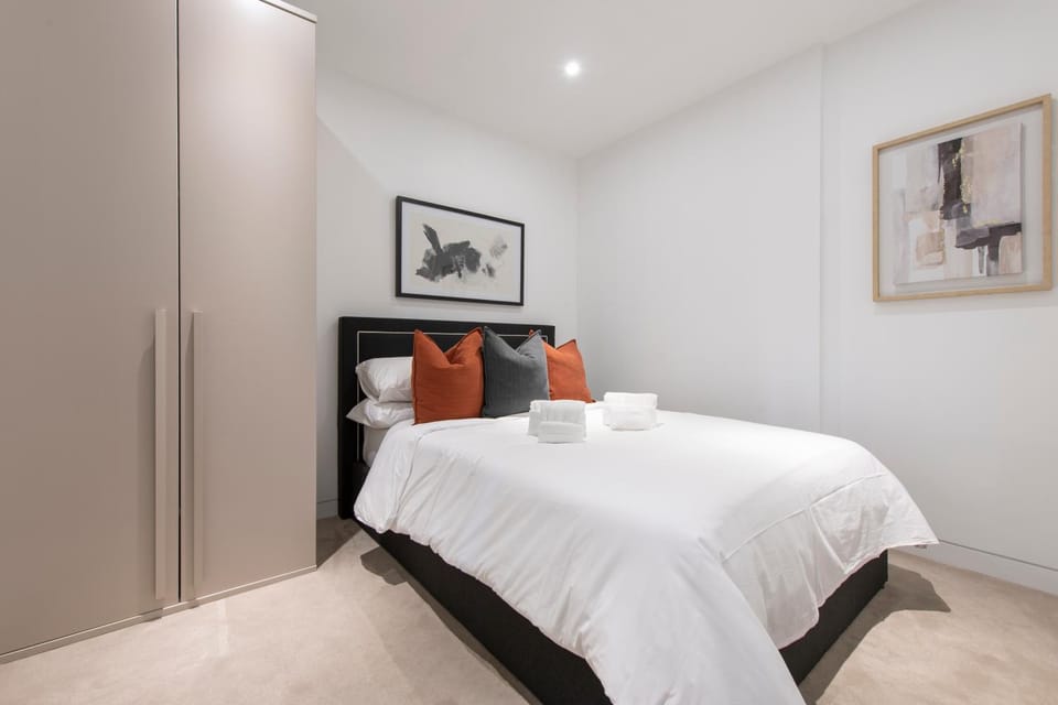 The Luxe One-Bed Escape - CHRL F17 Apartment in Reading